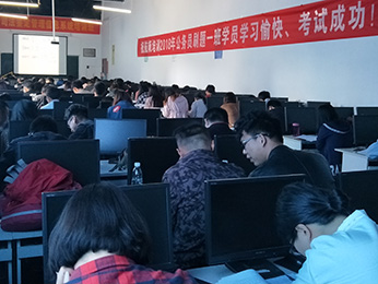 航帆培训2018年云南省
刷题一班培训课堂图片
